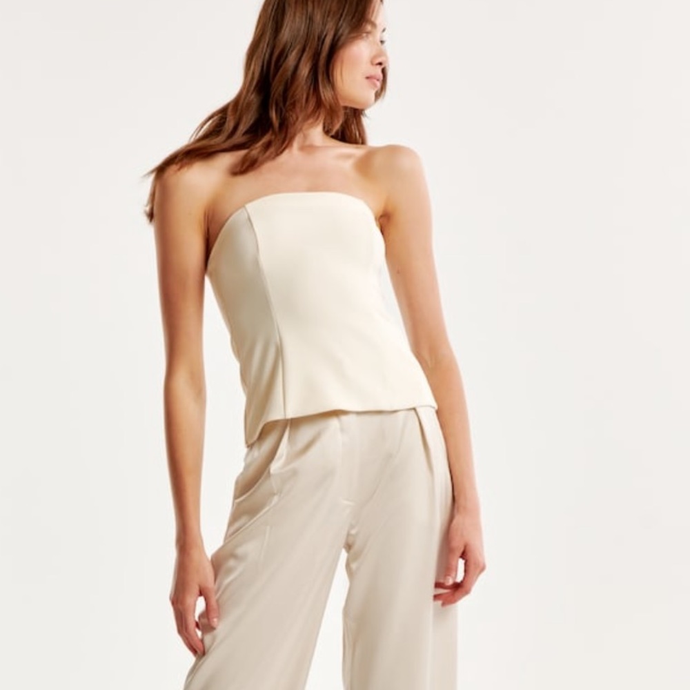 NWT Abercrombie strapless top